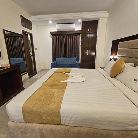 White Park Hotel & Suites Chittagong Dış mekan fotoğraf