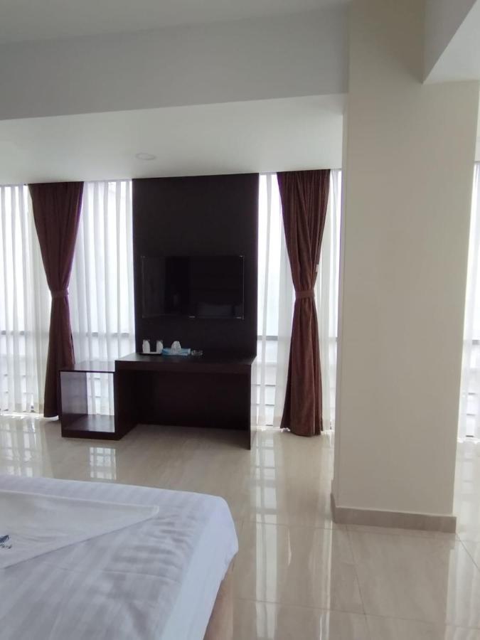 White Park Hotel & Suites Chittagong Dış mekan fotoğraf